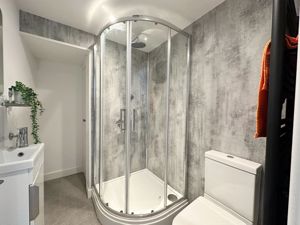 Photo 16- click for photo gallery